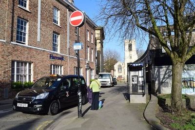 York: Echoes of History Audio Tour - photo 3