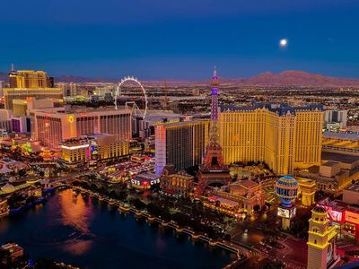 Las Vegas: Neon Nightscape Audio Tour - photo 3