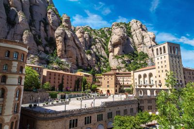 Around Barcelona: Railway Ticket & Montserrat Abbey Audio Tour