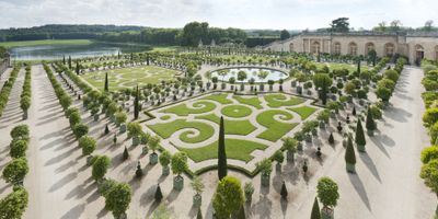 Versailles & Gardens: The Treasures of the French Monarchy - photo 2