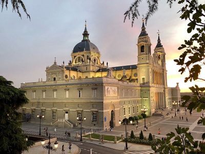 Madrid: Historic Highlights Audio Tour - photo 2