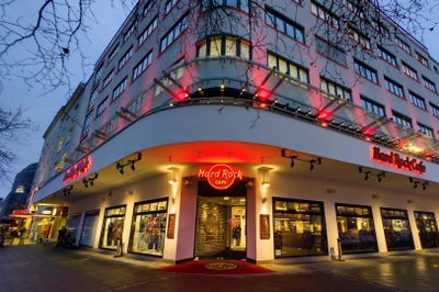 Hard Rock Cafe Berlin: Skip-the-Line Entry + 2 or 3-Course Menu - photo 2