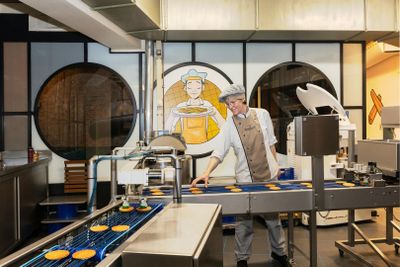 Gouda: Kamphuisen Siroopwafel Factory Entry Ticket + Tasting - photo 2