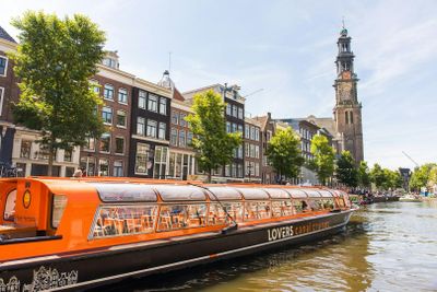 The Amsterdam Dungeon & 1 Hour Canal Cruise: Combo Ticket