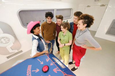 Manchester: Crystal Maze Live Experience Entry Ticket - photo 2