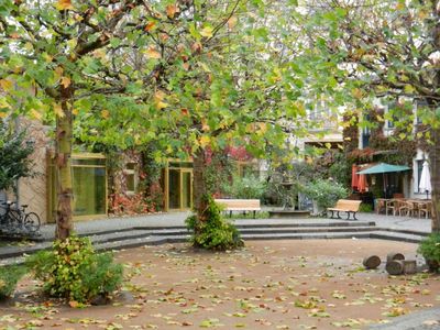 Berlin: Self-Guided Audio Walk Through Hackescher Markt's Courtyards