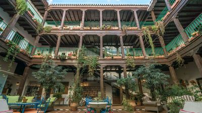 Seville: Self-Guided Audio Walk Through Royal Splendor - photo 2