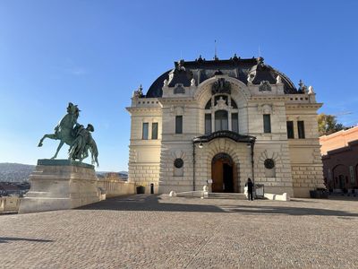 Budapest: Self-Guided Audio Walk Through Buda Castle Heights