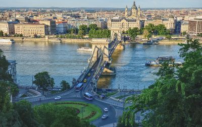 Budapest: Self-Guided Audio Walk Through Danube and Castle Icons - photo 2