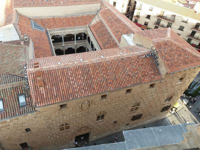 Salamanca: Self-Guided Audio Walk Through Golden Stone Splendor