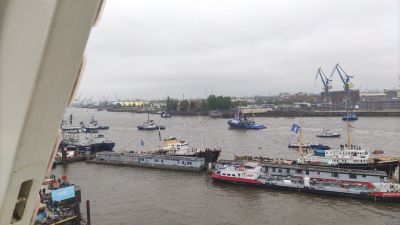 Hamburg: a walk through the harbor's past and present - photo 2