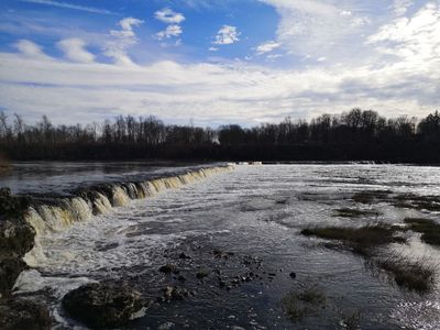 Kuldīga: Selbstgeführter Audiowalk durch Wasser und Fachwerk