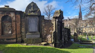 Edinburgh: Self-Guided Audio Walk Through Royal Mile History - photo 2