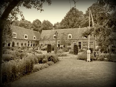 Edam: Self-Guided Audio Walk Through Cheese and Canals