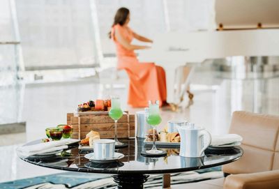 Вход на смотровую площадку Etihad Tower + пакеты продуктов питания и напитков - photo 2