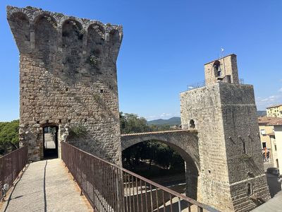 Massa Marittima: Self-Guided Audio Walk Through Medieval Metal