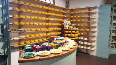 Edam: Self-Guided Audio Walk Through Cheese and Canals - photo 2