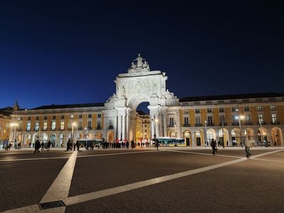 Lisbon: Self-Guided Audio Walk Through Hills, Stones, and Squares