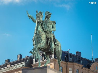 Stockholm: Walk Through the Heart of Gamla Stan - photo 2
