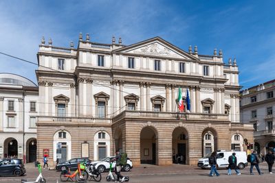 Milan: Self-Guided Audio Walk Through History and Art - photo 2