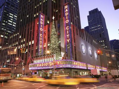 New York City: Self-Guided Audio Walk Through Manhattan Icons