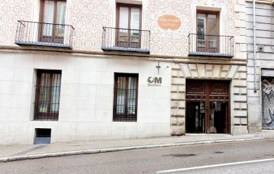 Madrid: Self-Guided Audio Walk Through Literary and Royal Madrid - photo 2