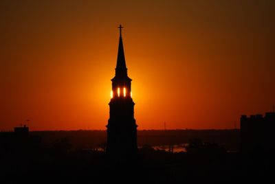 Charleston: Ghosts of the Holy City Audio Tour