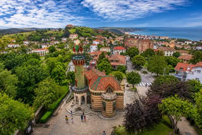 Comillas: Capricho de Gaudí Ticket and Self-Guided Audio Walk Through the Town