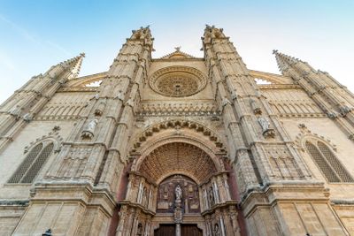 Palma: Cathedral Ticket and an Audio Guide with a City Walk - photo 2
