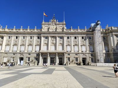 Madrid: Self-Guided Audio Walk Through Royal Madrid