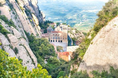Aeri de Montserrat: Cable Car Round-Trip Ticket and Audio Tour - photo 2