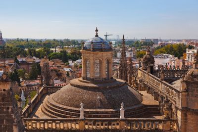 Sevilla by Bike: In App Audio Tour through the Spanish Gem - photo 2