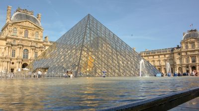 Paris: Louvre Entrance Ticket