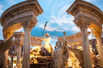 Introduction to Las Vegas: Exploring Must-Sees of the Lively Entertainment City - photo 2