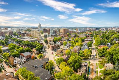 Downtown Madison: Sightseeing, History, and Lively City Vibes