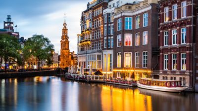 Amsterdam AI-Generated Audio Tour: Journey Through Time and Tides