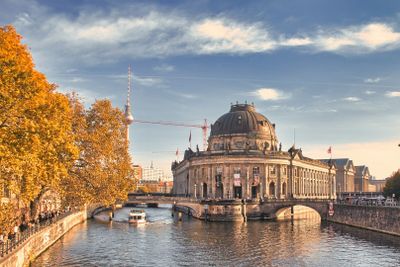 Berlin: Museum Island Ticket & City Sights Audio Tour