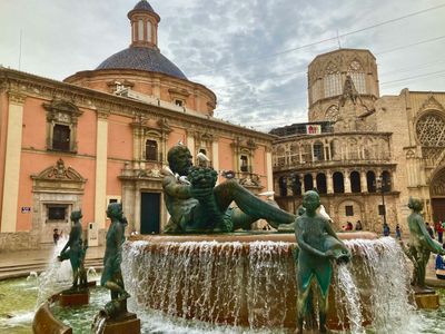 Valencia's Medieval Marvels: A Time-Travel Walk