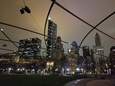 Chicago: Self-Guided Audio Walk Through the Loop and Riverfront