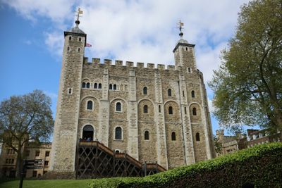London Sightseeing Tour with Tower of London Ticket