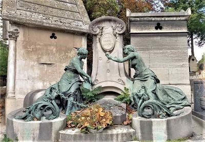 Il cimitero di Pere Lachaise: un museo a cielo aperto della vita e della morte