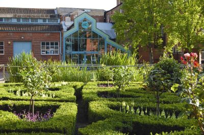 Hull: Self-Guided Audio Walk Through History and Waterfront Life