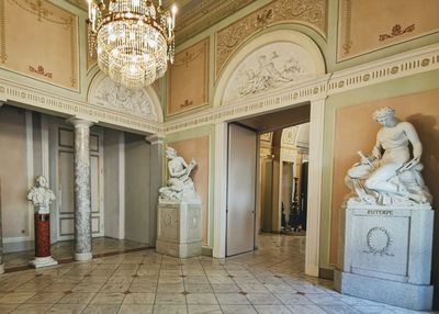 Albertina Palace Interiors In-App Tour con entrada: Explore el auténtico lujo - photo 2