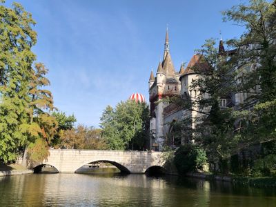 Budapest: Entrada a la Sinagoga de Dohany y visita guiada con audioguía - photo 2