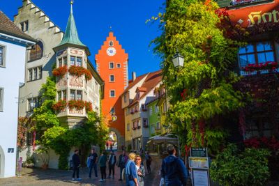 Meersburg Medieval Castles & Wine Walking Tour - photo 2