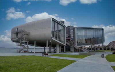 Santander: Centro Botín Ticket and a Self-Guided Audio Walk Through the City
