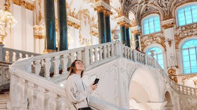First Time at the Hermitage: Audio Tour to the State Rooms and Masterpieces (No Ticket Included)