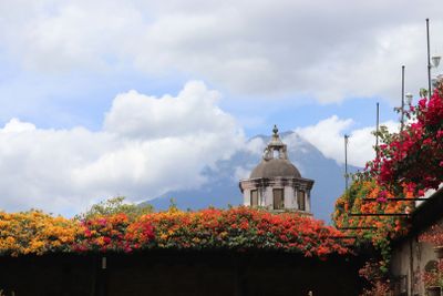 Antigua Guatemala: Time-Traveler's Audio Tour