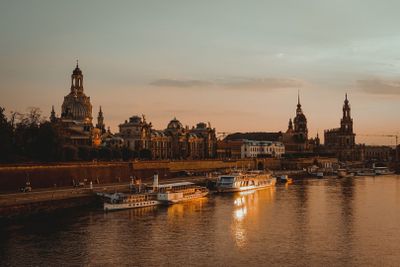 Dresden Walk: Semperoper, Frauenkirche, Zwinger, and many more - photo 2
