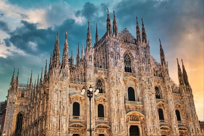 Duomo Combo Lift Ticket & In-App Audio Tour: Duomo, Liftterras, Museum en Kerk van San Gottardo